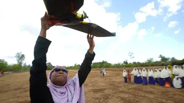 Diyaaradaha lagu qaado sawirada khariidooyinka