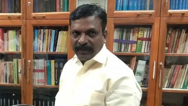 ''ரஜினி அச்சமில்லாமல் பேசுகிறார்'' - நடிகை குஷ்பூ