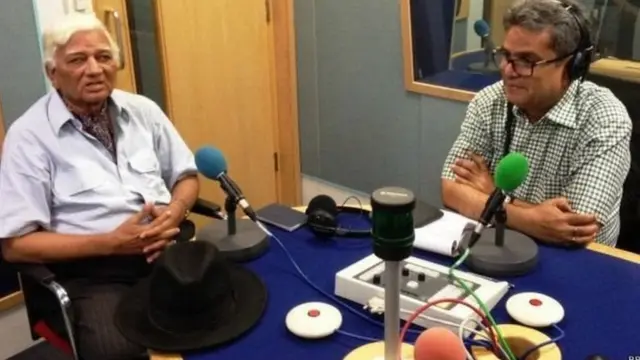 பிபிசி செய்தியாளர் ரெஹான் ஃபசல் (வலது) உடன், கர்னல் ரசூல் (இடது)