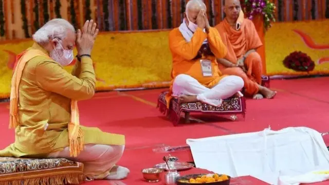 அயோத்தி ராமர் கோயில் அடிக்கல் நாட்டு விழாவில் பிரதமர் நரேந்திர மோதி.