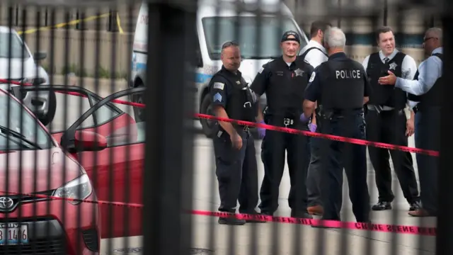 Группа полицейских