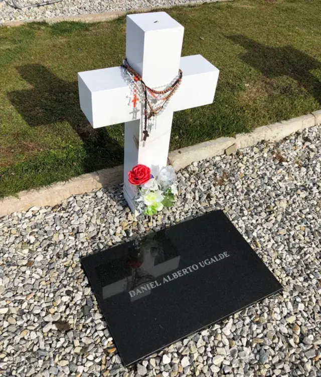 La tumba de Daniel Ugalde
