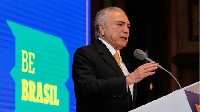 Temer discursa