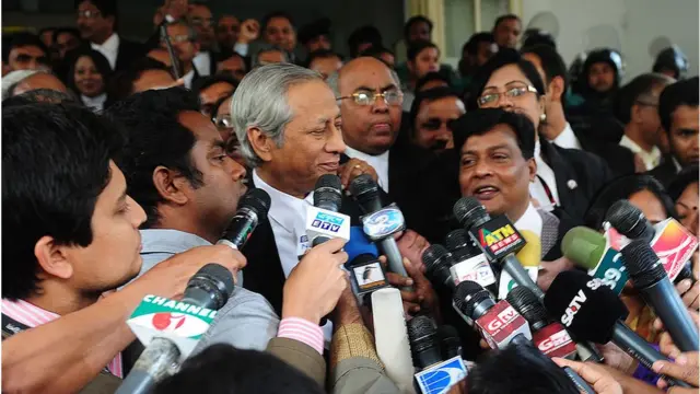 এটর্নি জেনারেল হিসেবে সবসময় মিডিয়ার স্পটলাইটে ছিলেন মাহবুবে আলম