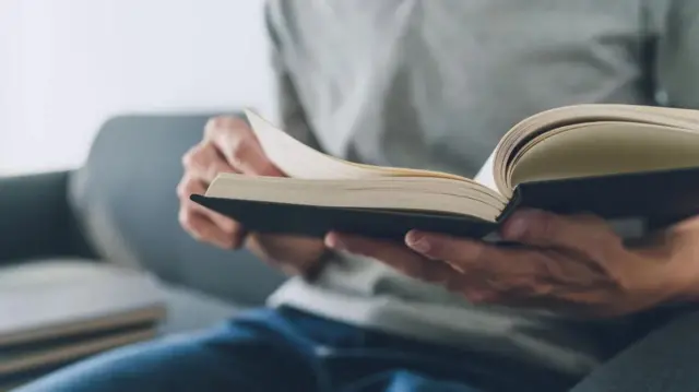 knjiga, čitanje knjige