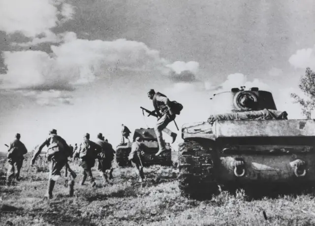 1942లో మొదలైన యుద్ధం