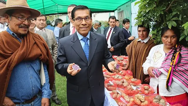 El ministro de Agricultura y Riego, José Manuel Hernández,