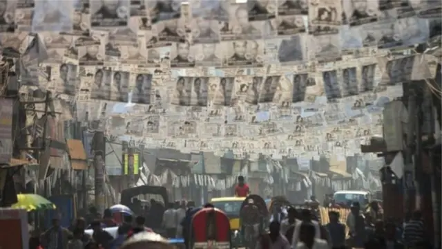 দেশব্যাপী চলছে নির্বাচনী প্রচার প্রচারণা।