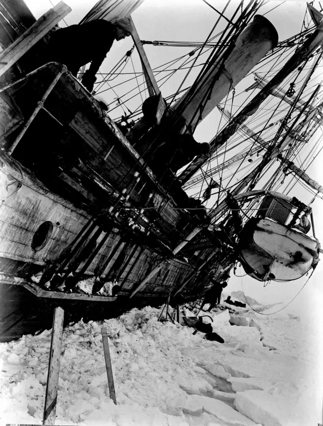 Endurance hundiéndose