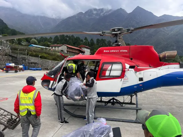 उच्च हिमाली क्षेत्रबाट तल झारिएका शवहरू 