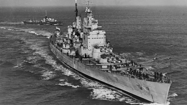 На этом корабле Георг VI с семьей отправились в Южную Африку.