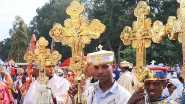 የባህር ዳር ከተማ የመስቀል በዓል ላይ የተገኙ የቤተክርስቲያን አገልጋዮች