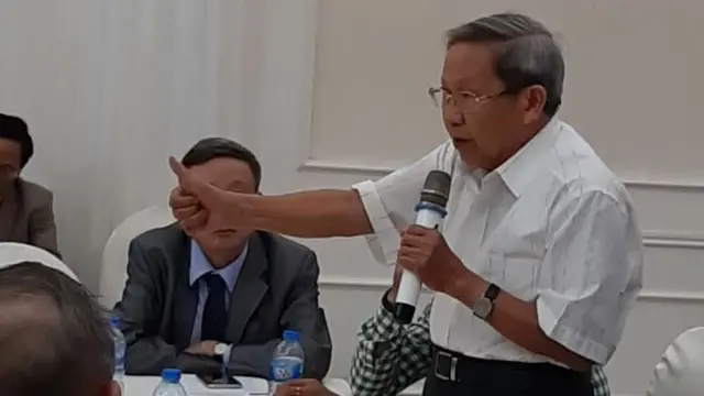 Thiếu tướng Lê Văn Cương phát biểu tại cuộc gặp