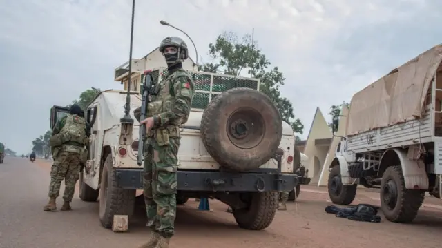 Миротворці