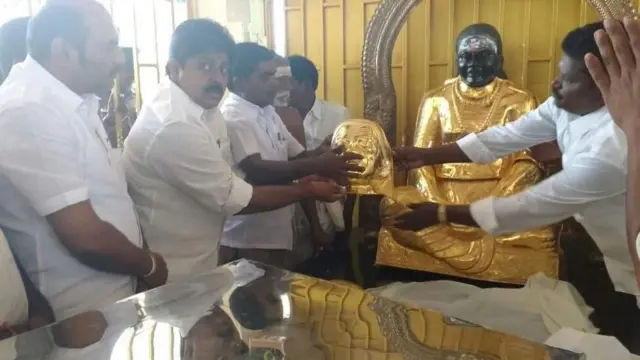 முத்துராமலிங்க தேவர் தங்க கவசம்