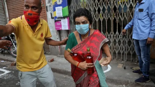 कोरोना वायरस, शराब की बिक्री