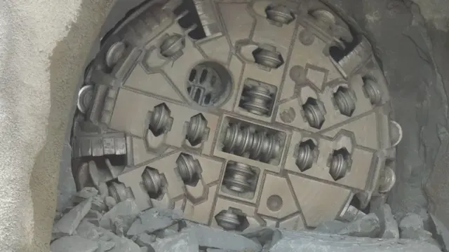 छिचोलिएको सुरुङ