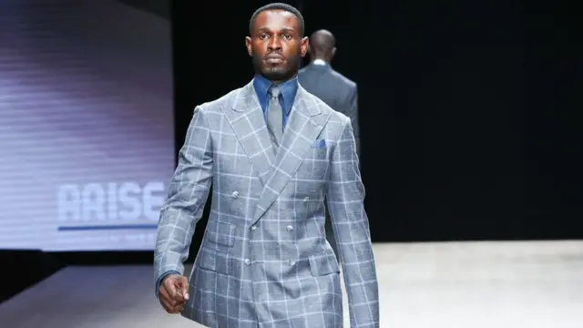 En cas de doute, rappelez-vous que cela ne peut pas faire de mal d'être bien habillé.