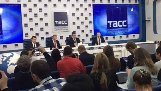 Прес-конференція у Москві