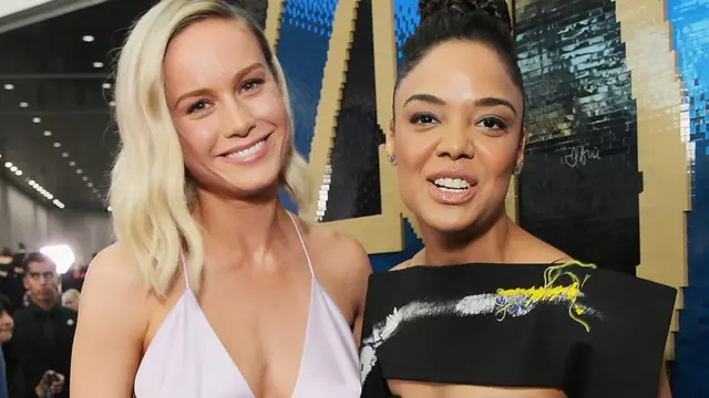 A Capitã Marvel Brie Larson e Tessa Thompson, a Valquíriabukmacher freebet za rejestracje'Vingadores'