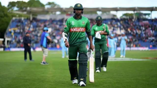 बांग्लादेश क्रिकेट टीम के कैप्टन मसरफे बिन मुर्तज़ा