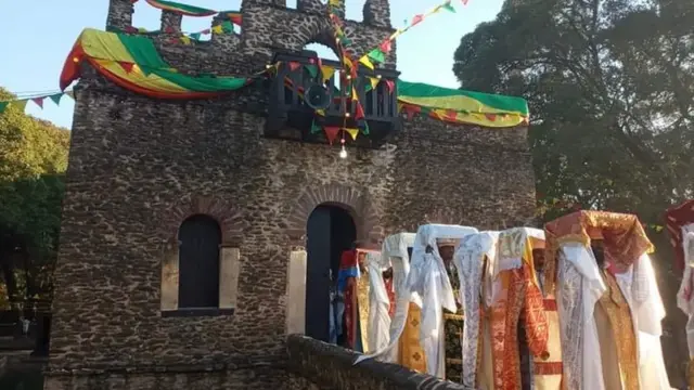 የከተራ በጎንደር ከተማ ዕለት ታቦታት ወደ ማደሪያቸው ሲያቀኑ