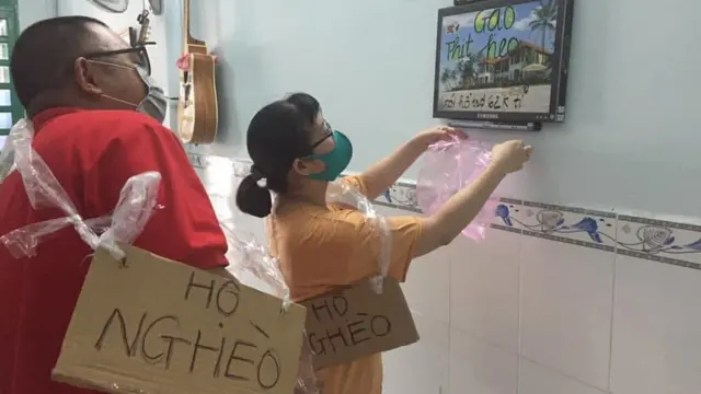 Nhà hoạt động Phạm Thanh Nghiên châm biếm về gói cứu trợ 62 ngàn tỷ