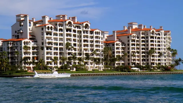 Fisher Island, edificios.