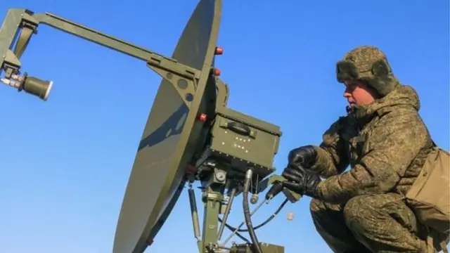 Ruushka ayaa dhowaan sheegay inuu leeyahay ciidamo ka shaqeeya dagaalka dhanka internetka