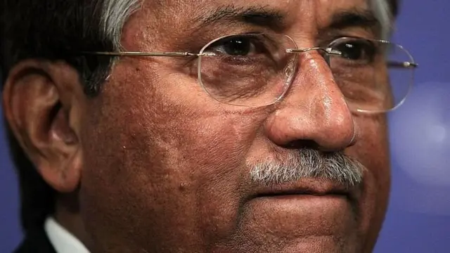 पाकिस्तान के पूर्व सैन्य शासक और राष्ट्रपति जनरल परवेज़ मुशर्रफ़