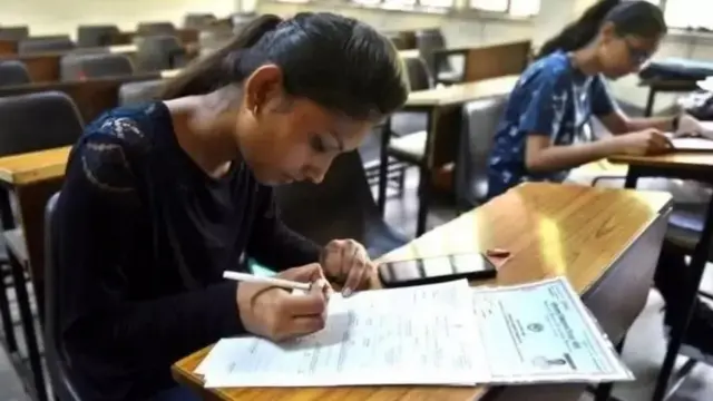 பத்தாம் வகுப்பு தேர்வு முடிவுகள்