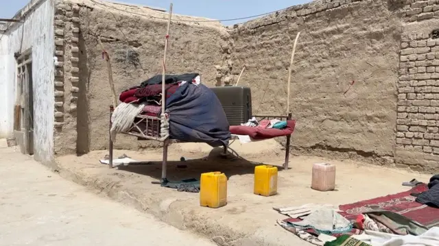 د نور محمد د کور انګړ