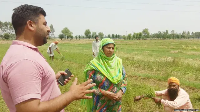 ਜ਼ਮੀਨ ਲਈ ਸੰਘਰਸ਼ ਕਰਦੀਆਂ ਔਰਤਾਂ