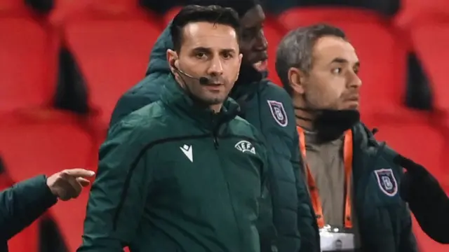 4. hakem Sebastian Colţescu