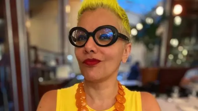 Мона Элтахавий аёллар танаси мустақиллиги ҳақида кўп китоб ва мақолалар ёзган.