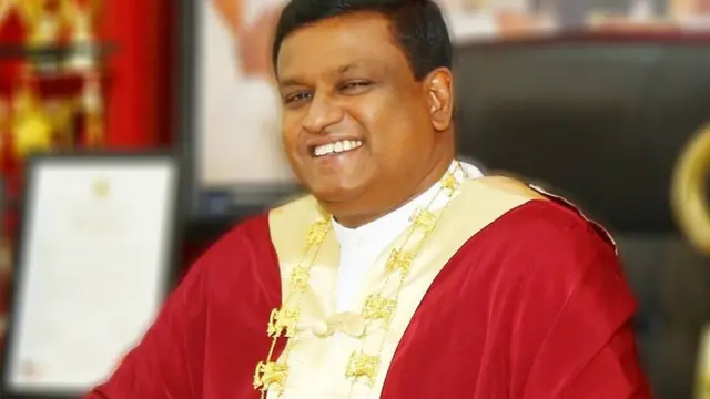 போலி துப்பாக்கியை ஏந்திய அரசியல்வாதிக்கு ஐந்து வருட கடூழிய சிறை