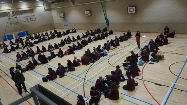 darunnajah holy family catholic school