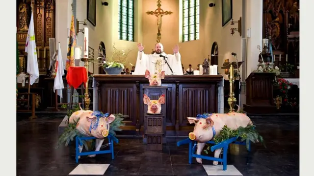 Молитва Святому Антонию. Ингойгем, 17 января 2010 г. ["Традиции" #10]