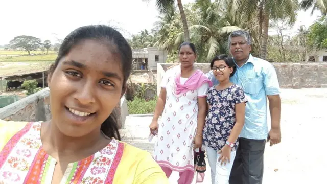 రామకృష్ణారావు కుటుంబం సెల్ఫీ