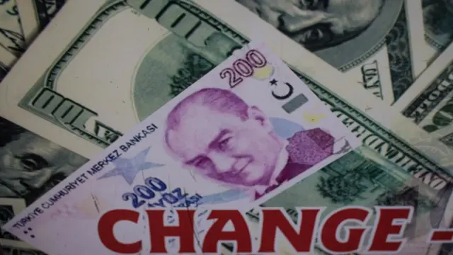 TL ve Dolar banknotları