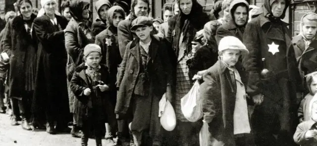 јевреји пред аушвицом