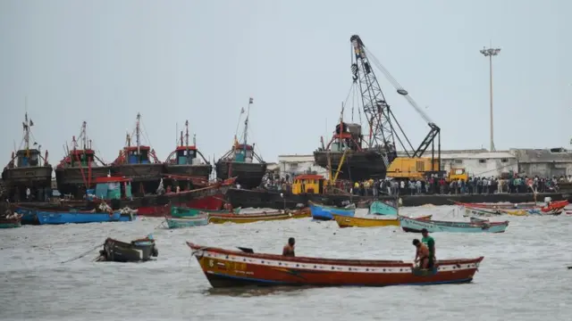 પ્રતીકાત્મક તસવીર