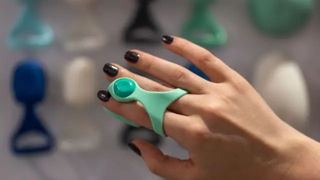 Игрушка для дам