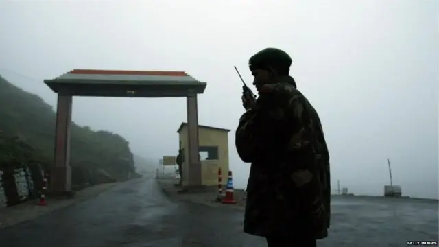 सिक्किम की राजधानी गंगटोक से करीब 54 किलोमीटर दूर है नाथूला गेट