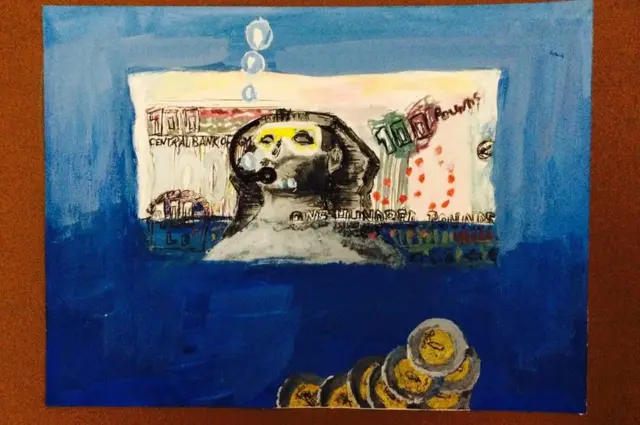 Imagen que muestra la Esfinge egipcia con una máscara de oxígeno sobre un billete de 100 libras egipcias flotando sobre agua azul.