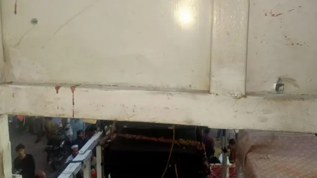 कंटेनर, इम्रान खान, पाकिस्तान