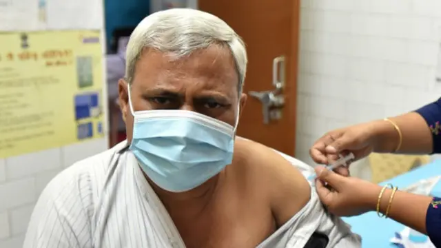 कोरोना लस