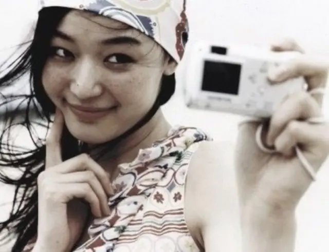 인기를 끌었던 전지현 올림푸스 카메라 광고