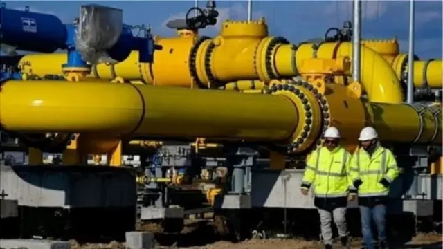 পশ্চিমা দেশগুলোার অর্থনৈতিক নিষেধাজ্ঞার পাল্টা ব্যবস্থা হিসেবে রাশিয়া ইউরোপে গ্যাসের সরবরাহ কমিয়ে দিয়েছে