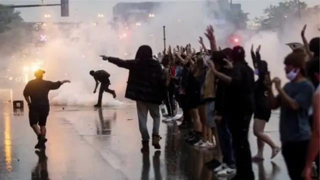 Awọn eeyan to n fẹhonu han